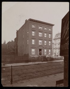 La residenza della signora William Astor, 5th Avenue e 34th Street, New York, 1894 da Byron Company